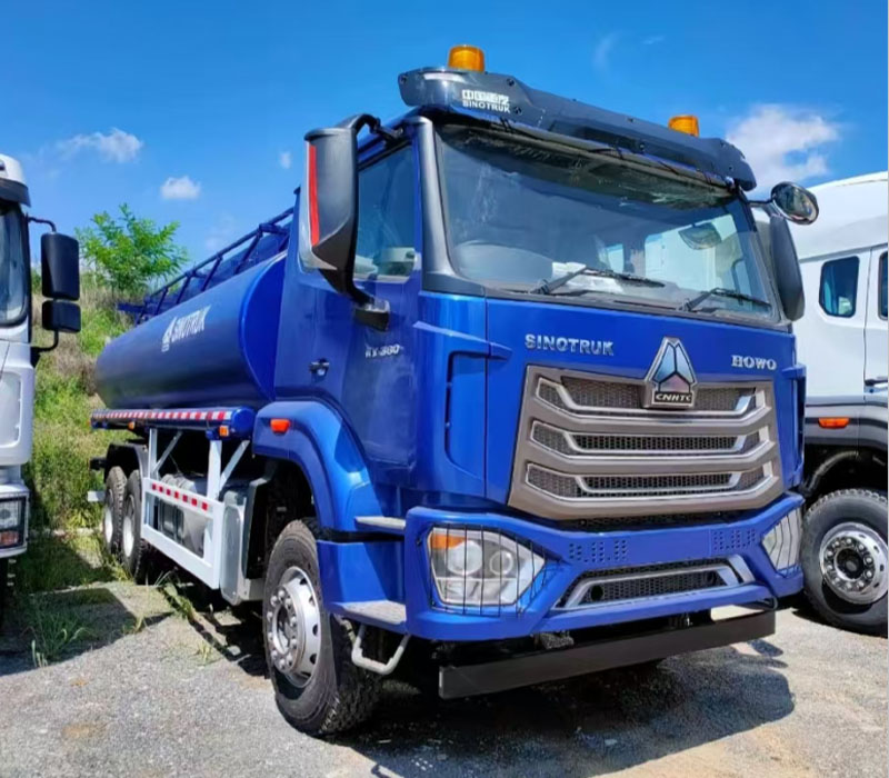 HOWO NX FUEL TANK TRUCK