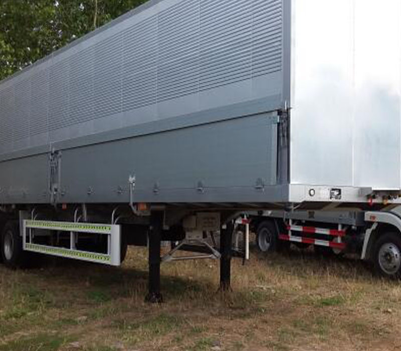 SINOTRUK 25FT WING VAN TRAILER