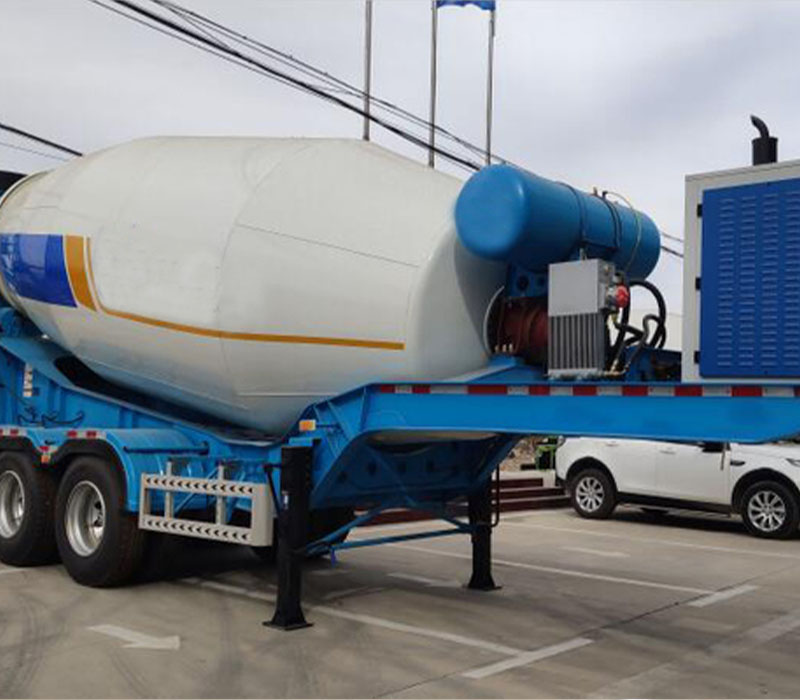 SINOTRUK CONCRETE MIXER TRAILER
