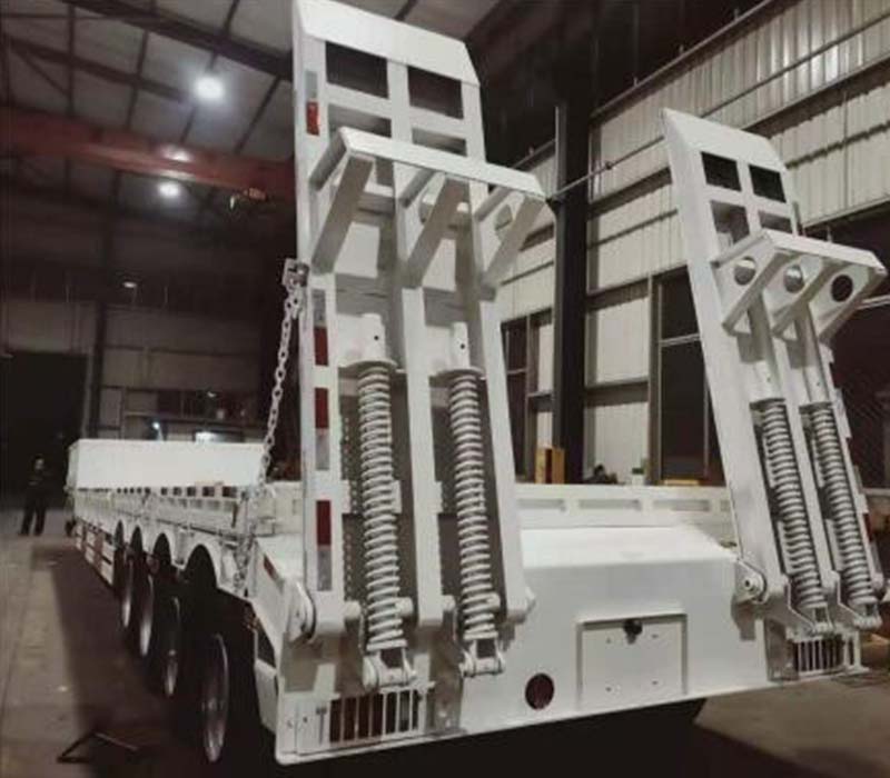 SINOTRUK 4 AXLES LOWBED SEMI-TRAILER