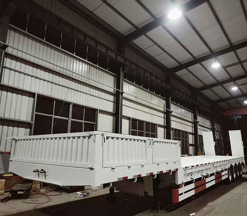 SINOTRUK 4 AXLES LOWBED SEMI-TRAILER(Special type)2