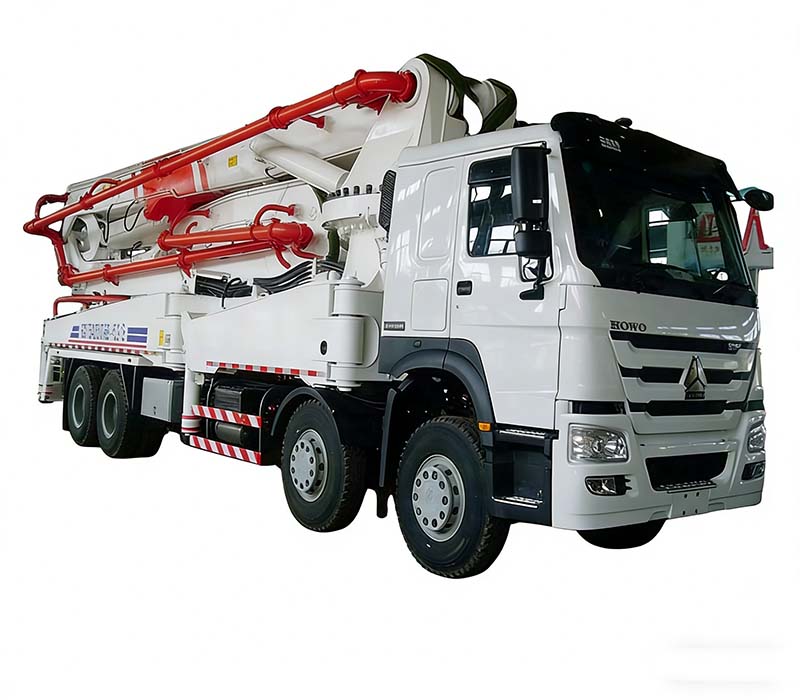 SINOTRUK HOWO 8X4 CONCRETE PUMP TRUCK