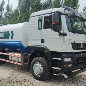7777777777HOWO TX 6x4 22000L WATER TANK TRUCK1