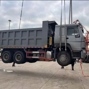 HOWO 6X4 400HP CARGO TRUCK17
